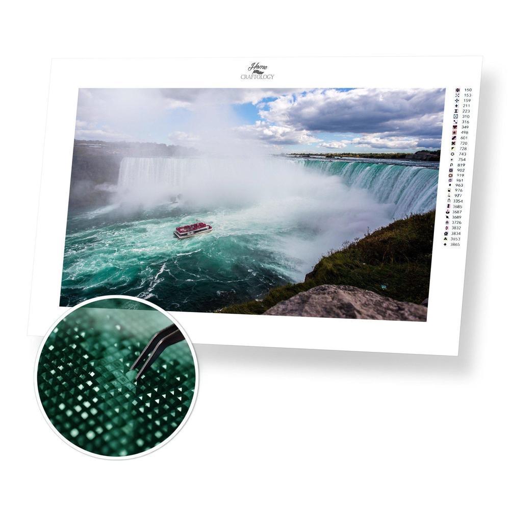 Boat by the Niagara Falls - Diamond Painting Kit - Home Craftology