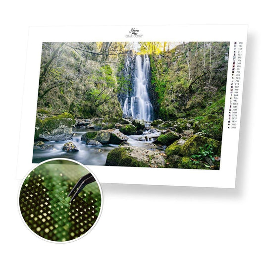 Cascade Falls - Diamond Painting Kit - Home Craftology