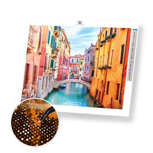 Houses Along Venice Canal - Exclusive Premium Diamond Painting Kit